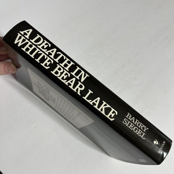 A Death in White Bear Lake By Barry Siegel Hardcover Book - Picture 8 of 11